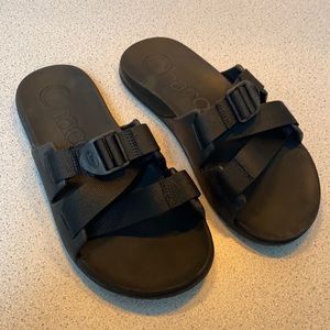 Chacos in excellent condition. These were just a smidge big on me!